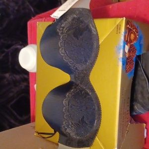 NEW Strapless padded bra